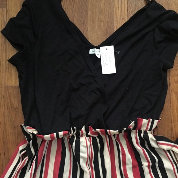 Romper - Picture 3 of 4